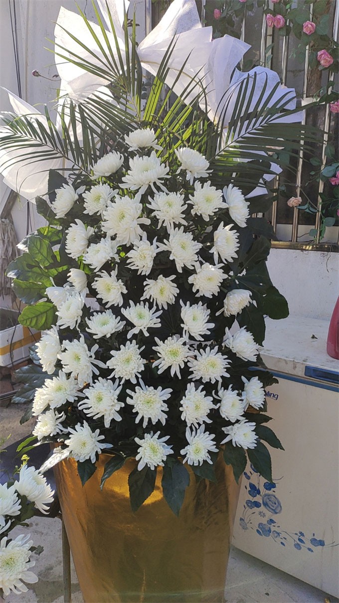 泰兴花圈出售电话